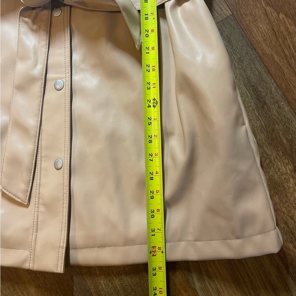 Levi's Women's Faux Leather Belted Shirt Jacket Size Large Color Cream - Picture 10 of 16